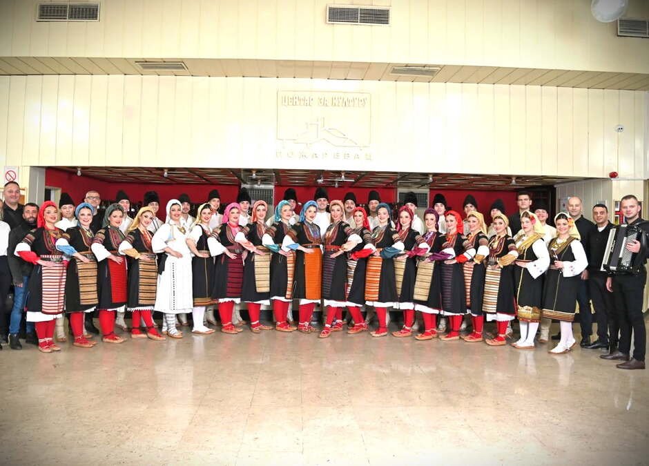 ANSAMBL "LAZARICA OSVOJIO PRVO MESTO U TURSKOJ: Veliki međunarodni uspeh kruševačkih folkloraša