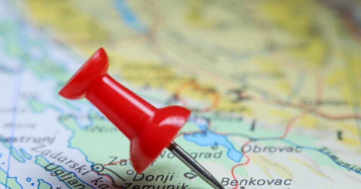 Zastrašivanje Srba kod Benkovca: U većinski srpskom selu osvanuli grafiti s ustaškim simbolima