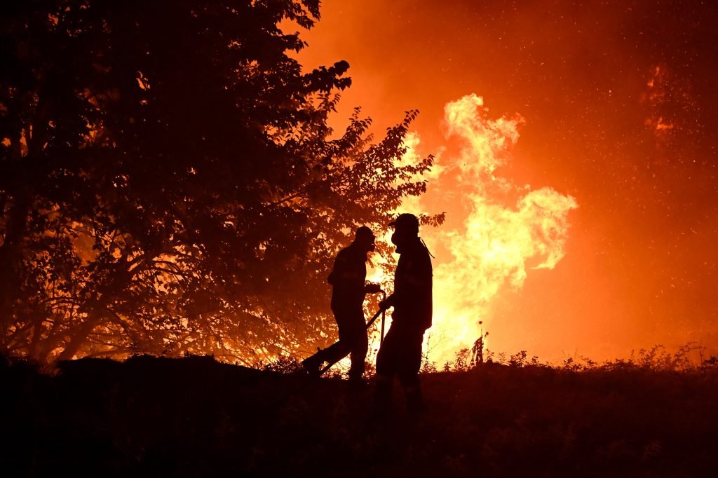 Veliki šumski požar kod Soluna još nije ugašen