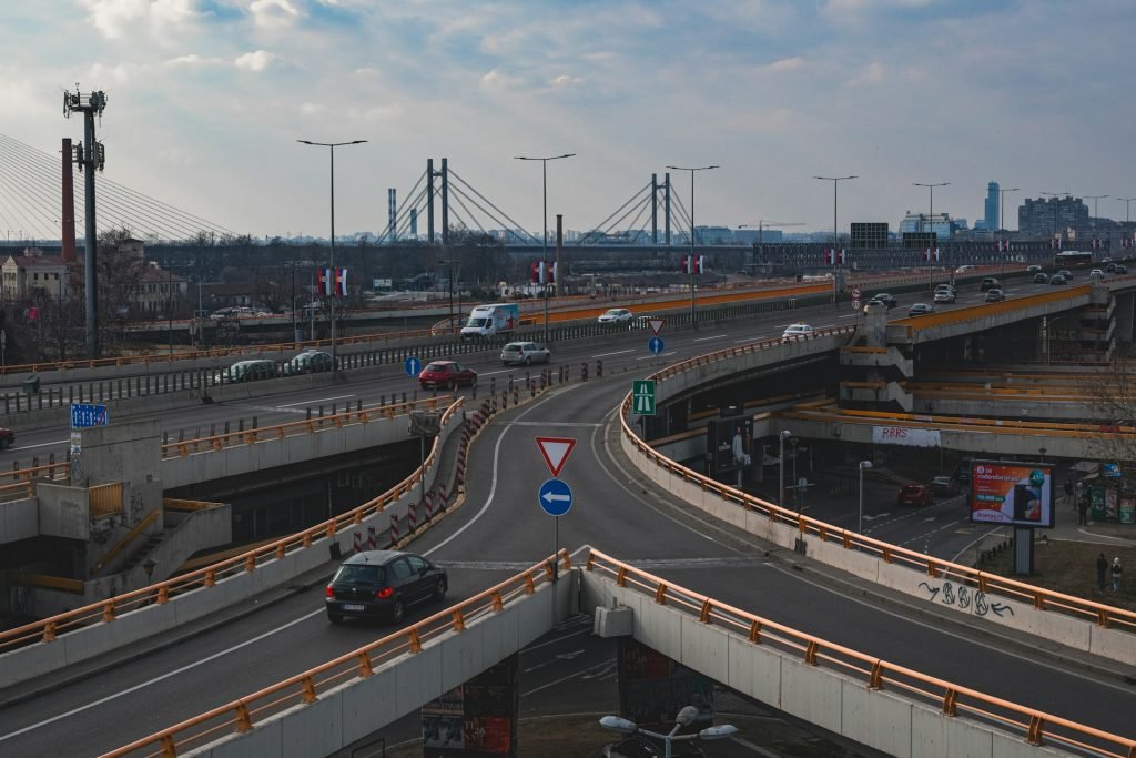 AMSS apeluje na vozače da na put kreću odmorni i da voze oprezno