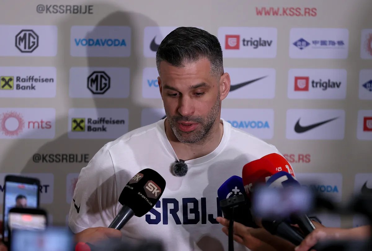 "Napunili bi Arenu da smo mogli da igramo, vidi se ljubav Srbije prema košarci": Alimpijević oduševljen atmosferom