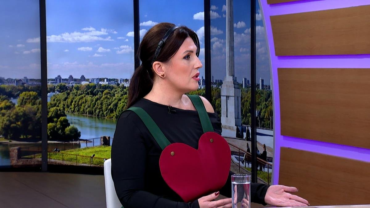"ZGRABIO ME I POVUKAO U ŽBUNJE" Jelena je preživela traumu od koje će se svaki čovek naježiti, ovo je njena ISPOVEST