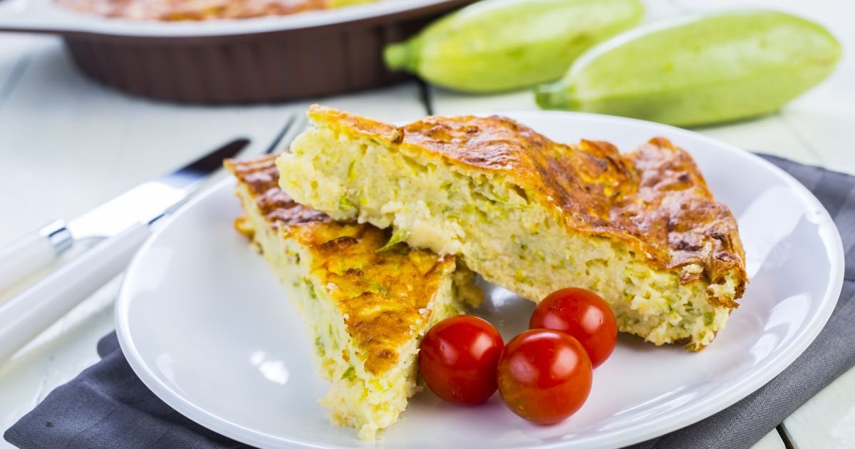 Nećete verovati koliko je sočna: Ova pita sa tikvicama i sirom nestaje sa stola za nekoliko minuta