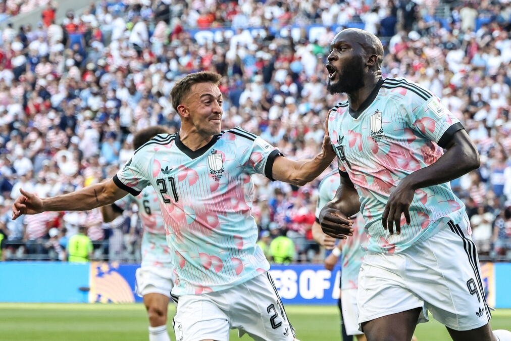 TRAMP I INFANTINO NISU MOGLI DA SPASU AMERIKU! Ako ste prespavali gaženje domaćina, ovo jednostavno morate da pogledate! (VIDEO)