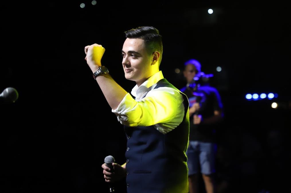 NERMIN HANDŽIĆ POKAZAO KAKO NASTAJU HITOVI: Snimak iz studija sa Tašketom osvojio mreže za manje od 24 sata (VIDEO)