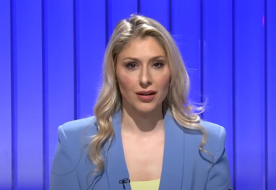 KRISTINA RADENKOVIĆ PRIZNALA SA ČIME SE SUOČAVA! Ima ozbiljan problem koji postaje sve veći: Više ne vidim ništa...