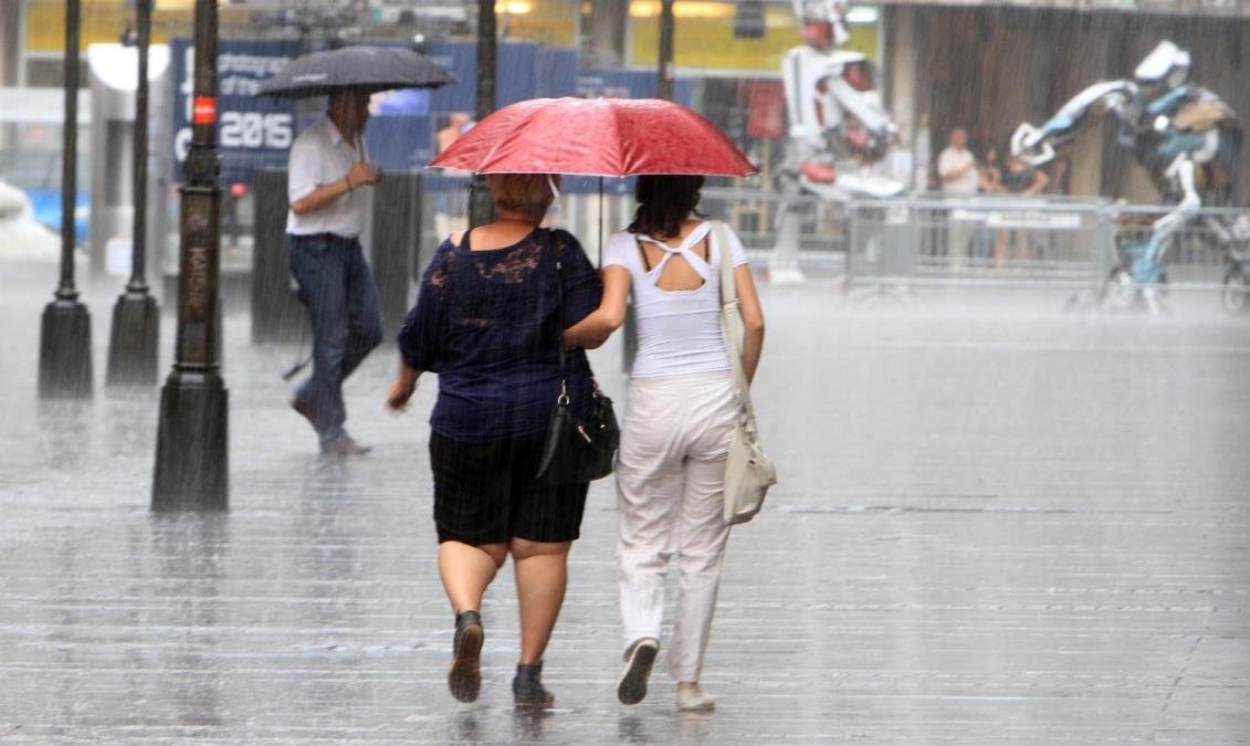Danas nevreme počinje već od jutra, a ovi delovi Srbije biće na udaru: Čubrilo otkrio kada se vraća prava letnja vrelina, a onda stiže novo zahlađenje