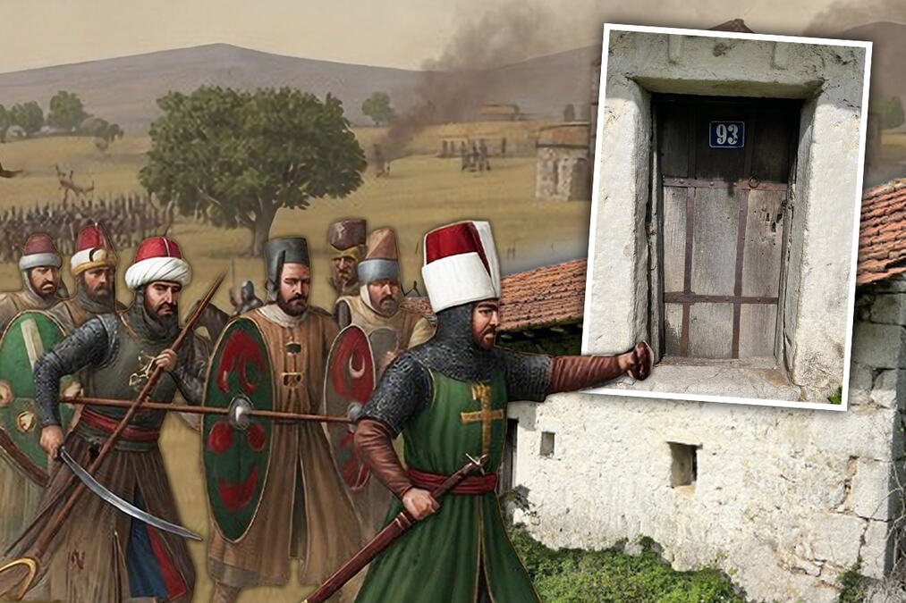 OVA STARA VRATA KRIJU NEVEROVATNU TAJNU! Porodična priča legendarnog srpskog pevača vekovima se prenosi s kolena na koleno (FOTO)