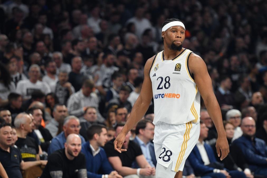 ŽELJKO OBRADOVIĆ PRAVI DRIM TIM! NBA zver stiže u PAO - Žoc doveo čoveka koji je srušio Partizanov san o F4!
