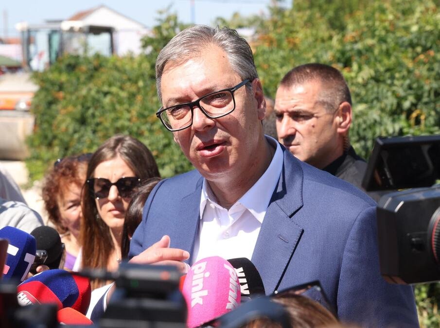 "OBORENI SU SVI REKORDI!" Vučić o portalu "Ko si bre ti": Pokušali da sruše platformu iz inostranstva, u prvih 24 sata 429 prijava