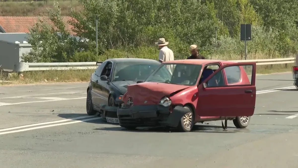 Saobraćajna nezgoda na Obrenovačkom putu: Meštani ukazuju na nezbezbedan prelaz