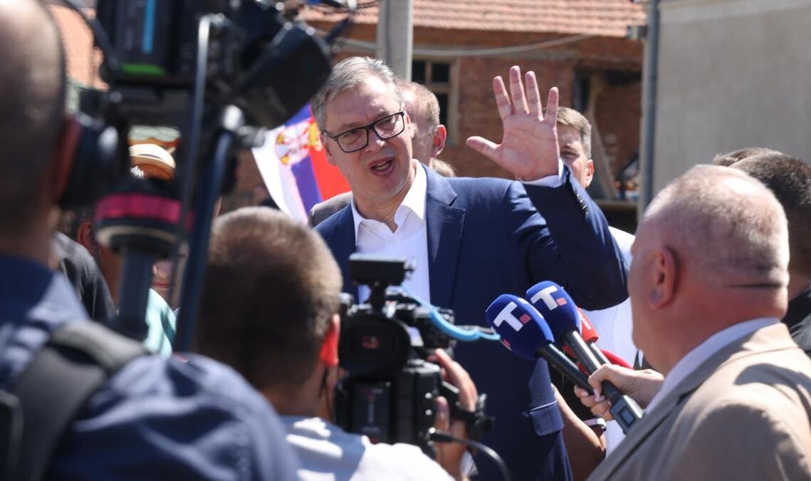 "TO JE SRAMOTA I POKAZUJE ODNOS PREMA SRPSKOJ CRKVI" Vučić o presudi patrijarhu Porfiriju: Može da se ponosi jer to pokazuje koliko je značajan srpskom narodu