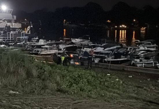 PIJAN SLETEO S PUTA U BLOKU 70: Imao je mnogo sreće, umalo nije uleteo u reku