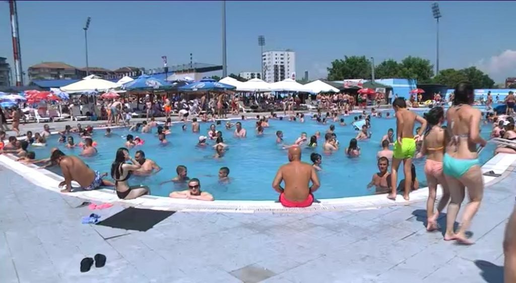 NAJBOLJE LETOVALIŠTE U SRBIJI AKVA PARK U JAGODINI (VIDEO)