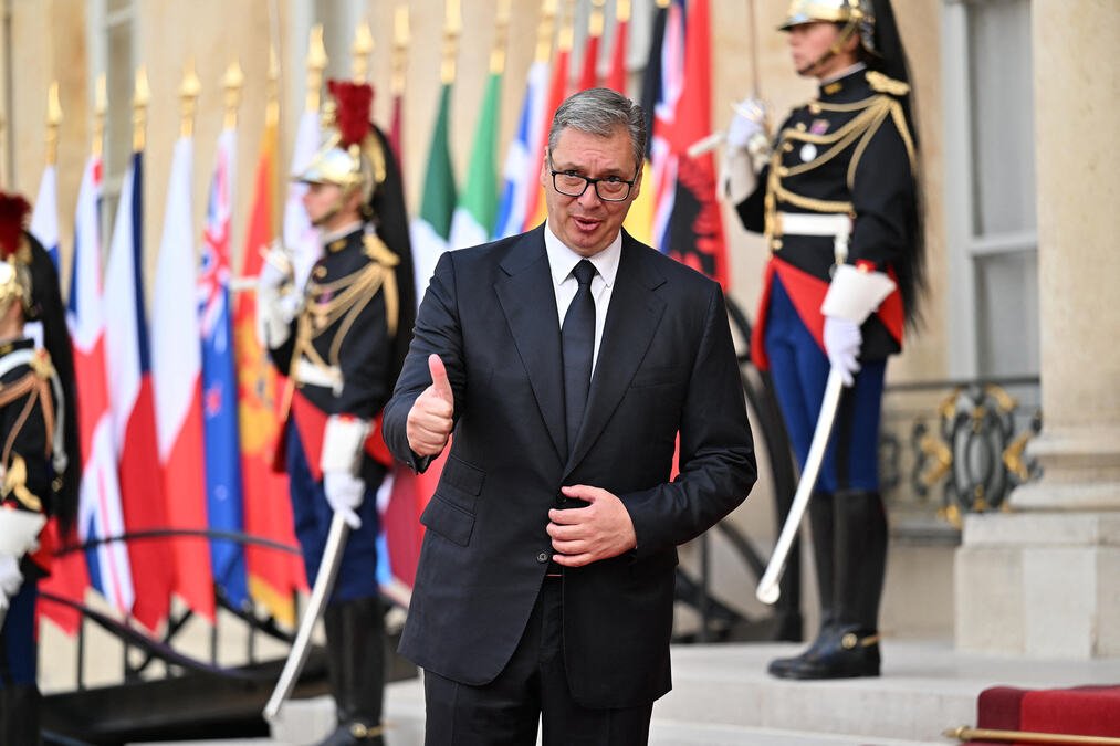 ONI NAJBOLJE ZNAJU KOLIKO SU IM PUŠKE PRAZNE Dok je Vučić na važnom skupu u Parizu,Đilas i blokaderi u Beogradu se svađaju ko im je kriv što će izgubiti izbore