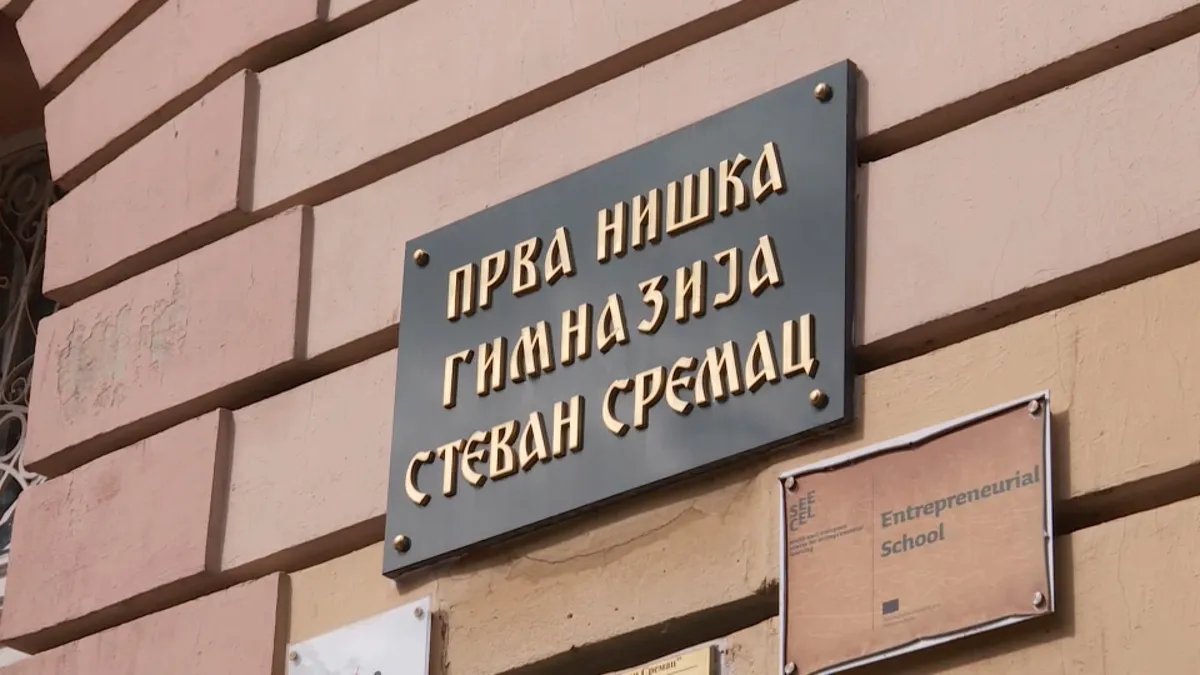 NPS: V.d. direktorka gimnazije "Stevan Sremac" u Nišu diskriminisala nastavnike, a sada je kandidatkinja za direktorku