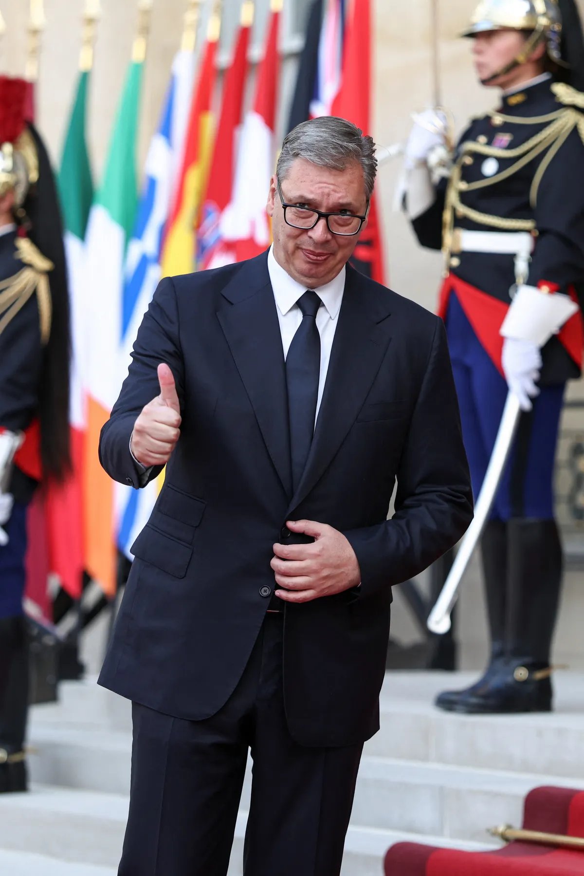 Vučić za FT: Planiram da se posle izbora, koji će biti do početka decembra, vratim na mesto premijera