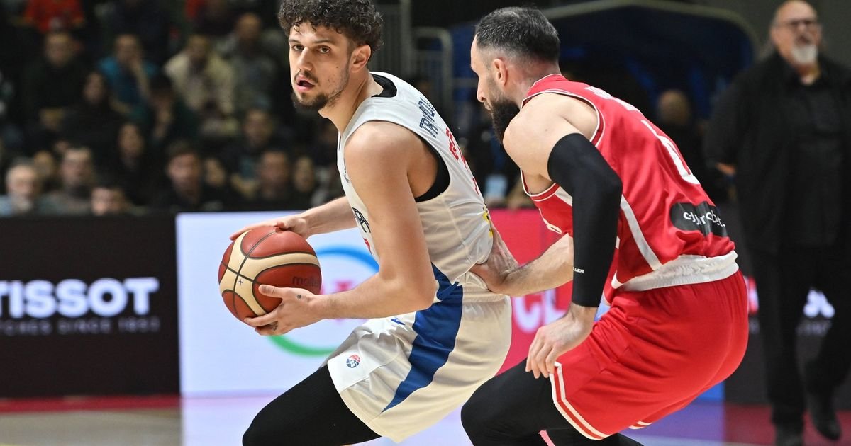 Senzacionalan transfer na pomolu, Uroš Trifunović sa 25 godina ide da igra koledž košarku?