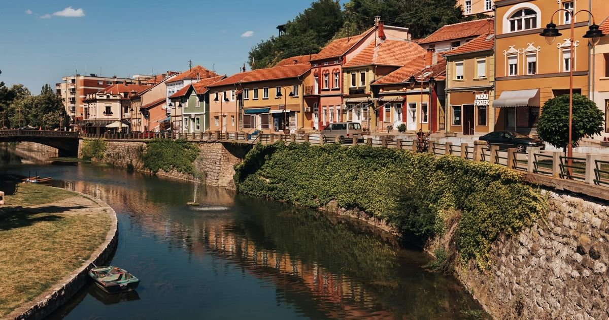 Ovo turističko mesto je "srpska Venecija": Nalazi se na raskršću 3 reke, grad na 7 mostova