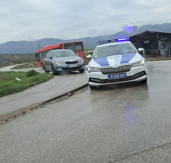 KOLAPS NA IRIŠKOM VENCU, FORMIRANE KILOMETARSKE KOLONE! Potpuni zastoj na putu Novi Sad - Irig, a evo šta je razlog! (FOTO)