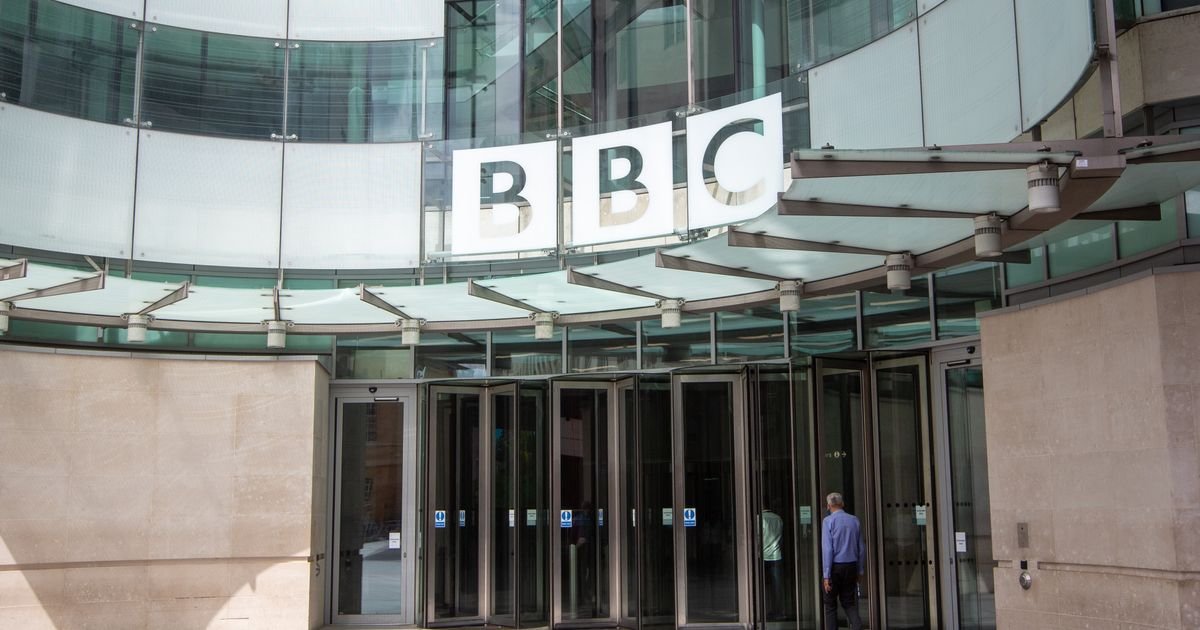 Pad poverenja i pola miliona manje pretplata: Da li BBC može da izdrži udar striminga i grešaka?