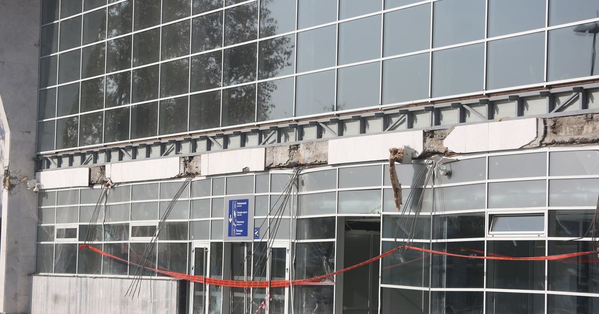 Određen kućni pritvor Goranu Vesiću i drugim optuženima u slučaju "Nadstrešnica"
