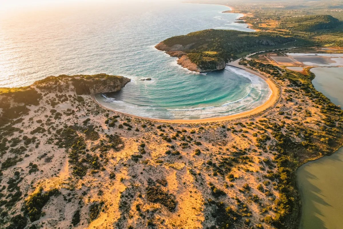 Grčka plaža na kojoj je snimana Nolanova "Odiseja": Jedna od najlepših peščanih na Mediteranu