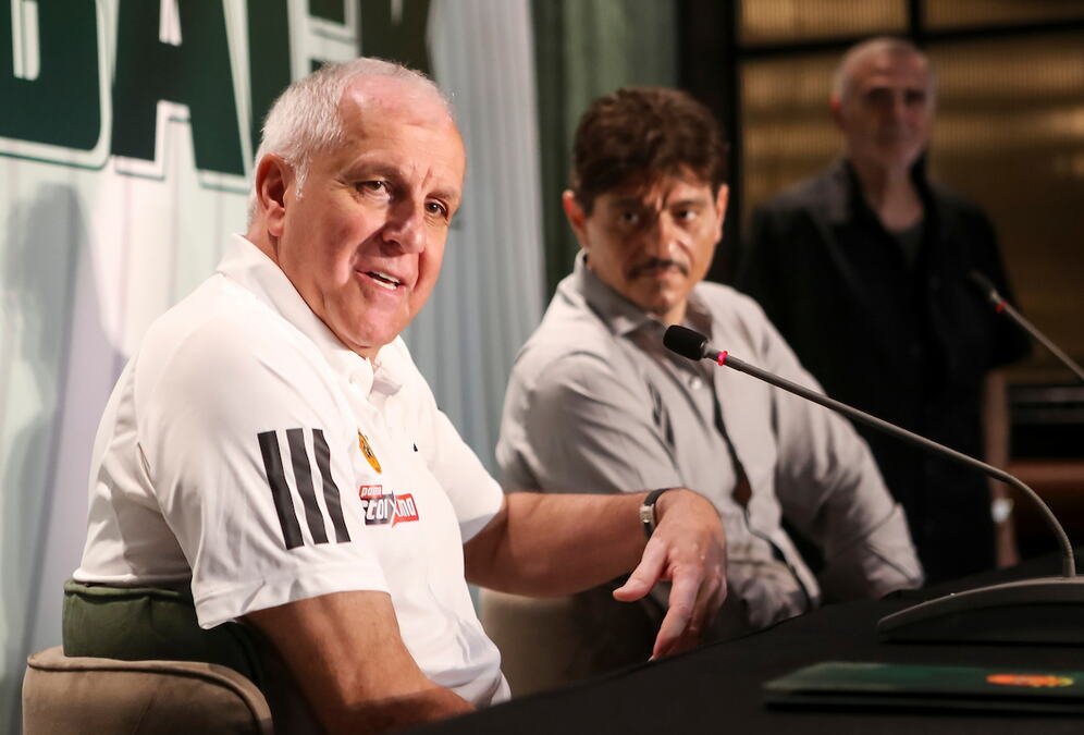 OBRADOVIĆ IMA MOĆNU PORUKU ZA NAVIJAČE PANATINAIKOSA: Evo šta želi trofejni trener...
