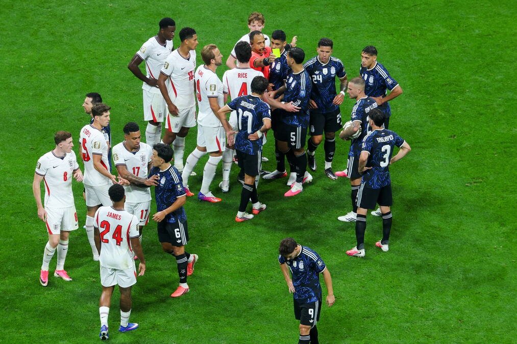 SKANDALOZNA PROVOKACIJA PRED VELIKO FINALE! Englez poručio Argentincima: "Neka ih Španija pregazi kao mi njih u Foklandskom ratu!"